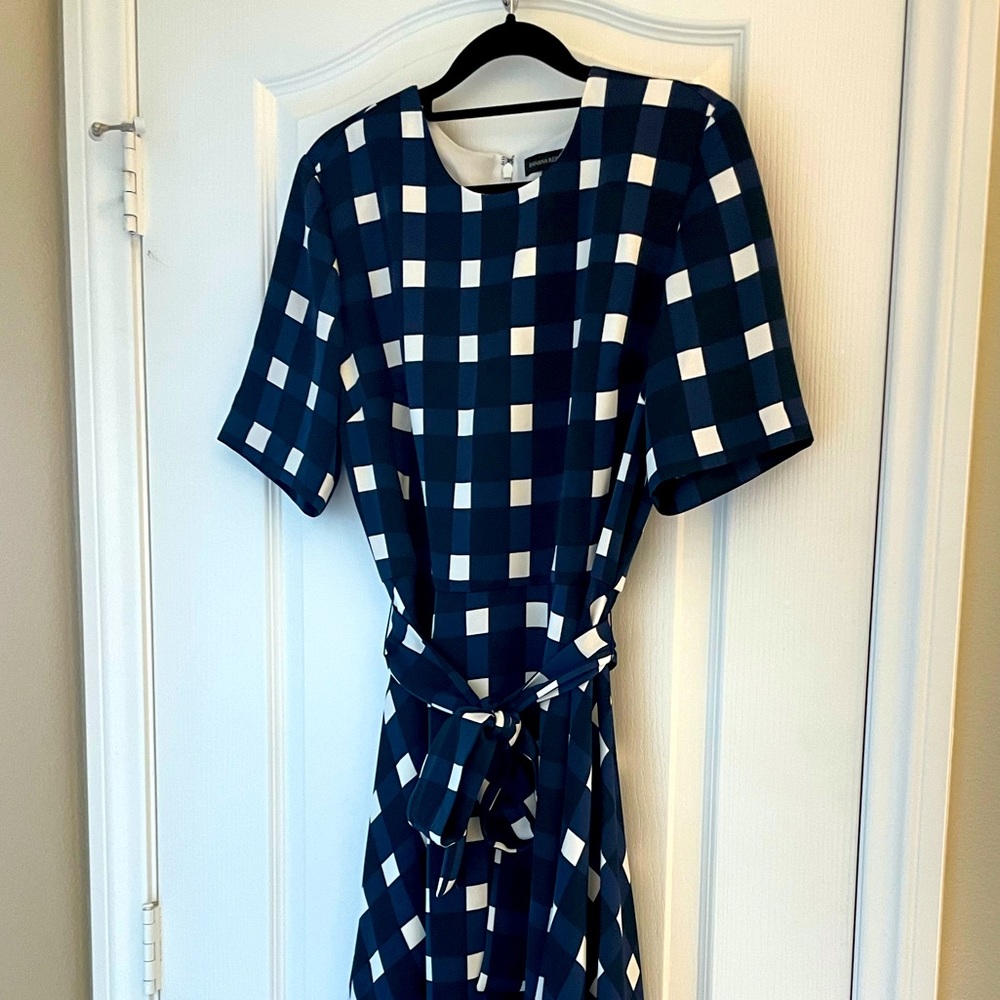 NWT Banana Republic S/S Asymmetrical Hem Dress